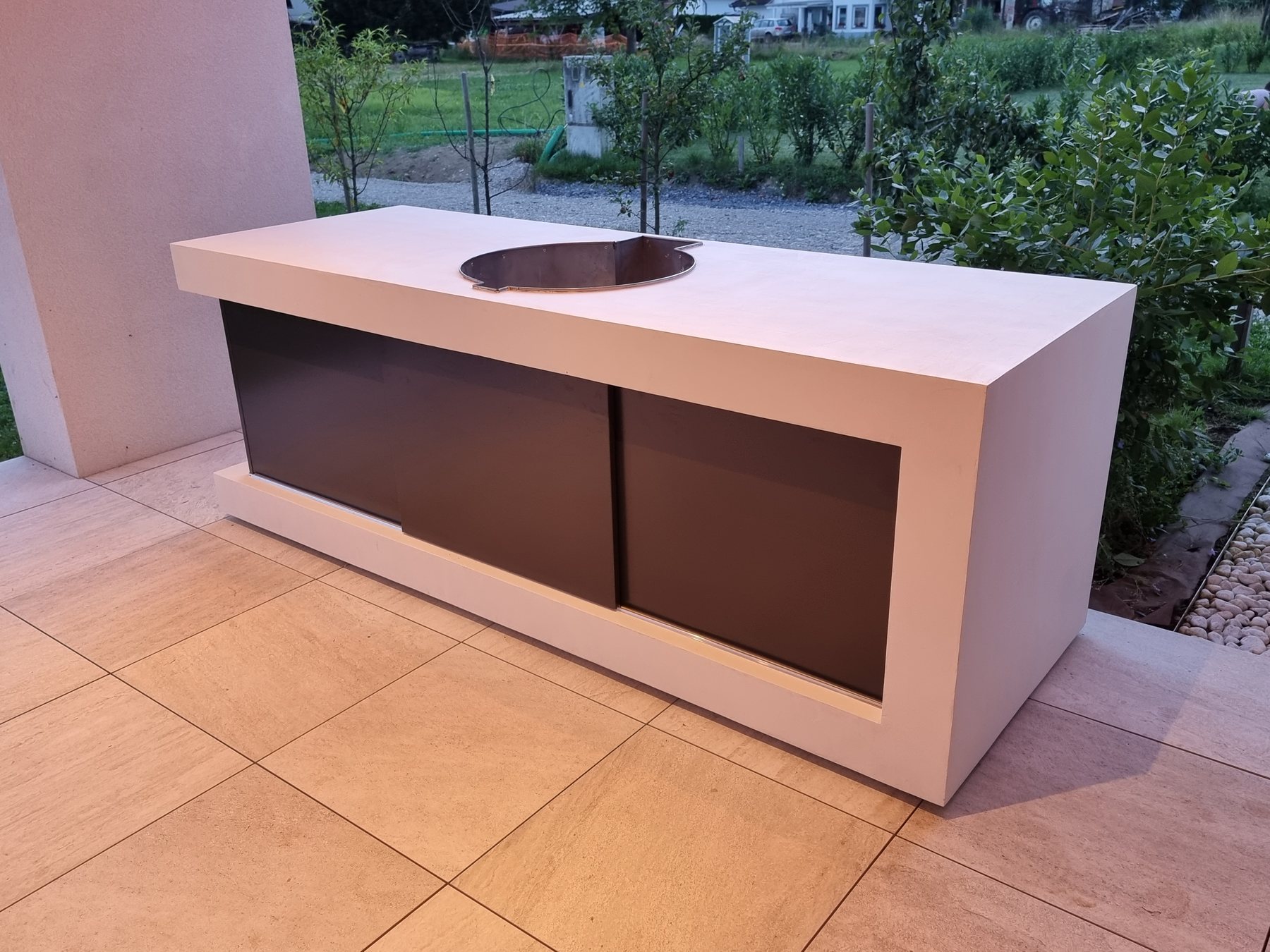 Kuhinje in pulti — mikrocement, izvedba Medusa Design